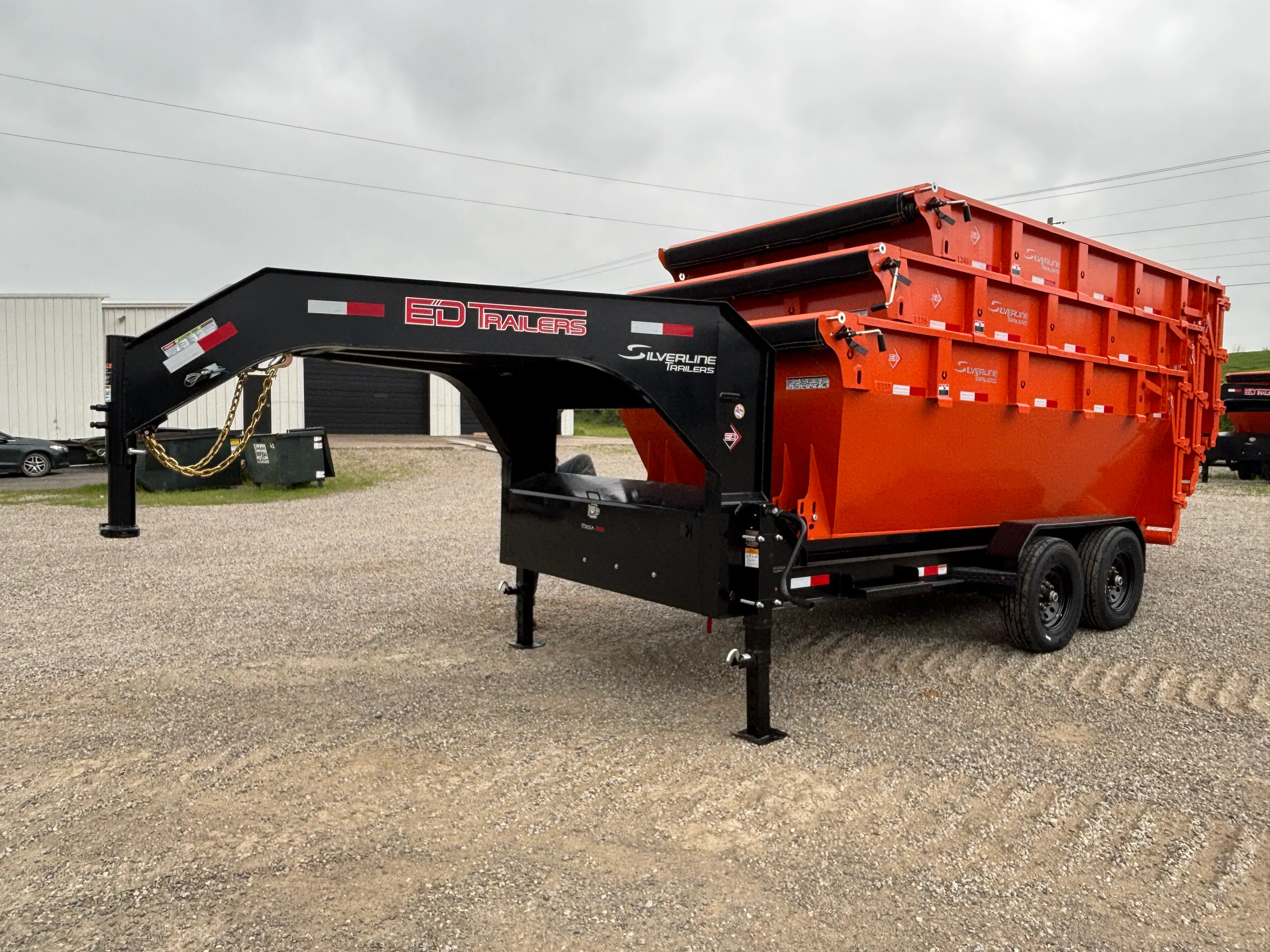 Front three-quarter view of the Waste Rescue KC dump trailer